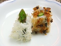 地元愛媛産のアスパラを使用した『アスパラじゃこの握り』