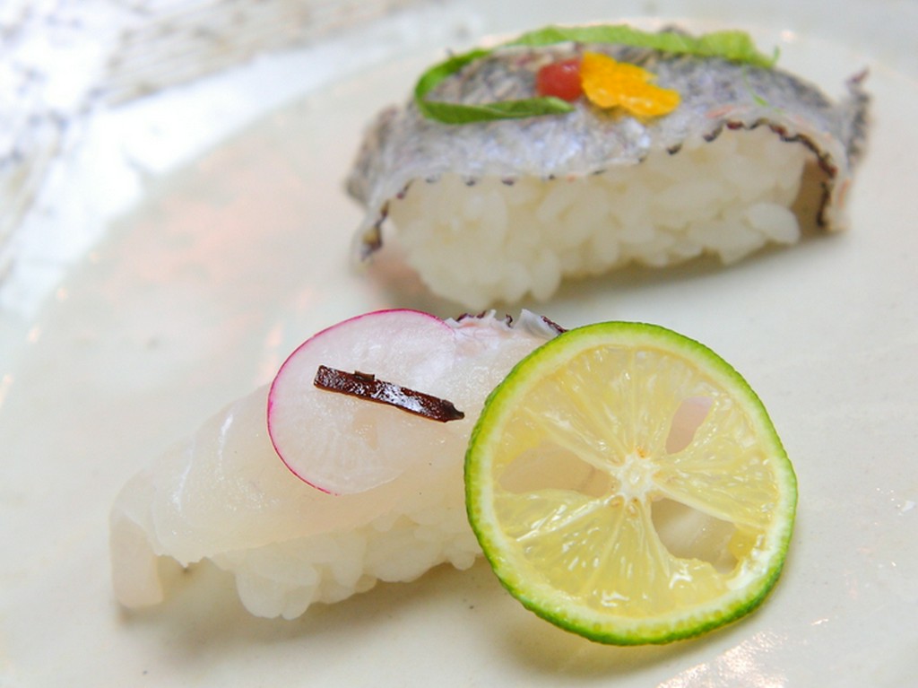 利尻昆布でこぶ〆した『来島鯛こぶ〆の寿司（皮・身）』