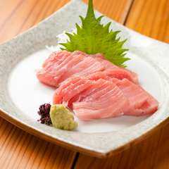 鮮度抜群！　「とろける旨さ」が堪能できる『生本マグロ』