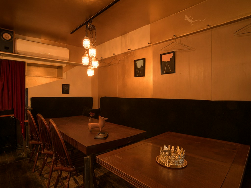 お店の貸切が可能で、6～15名まで収容できます