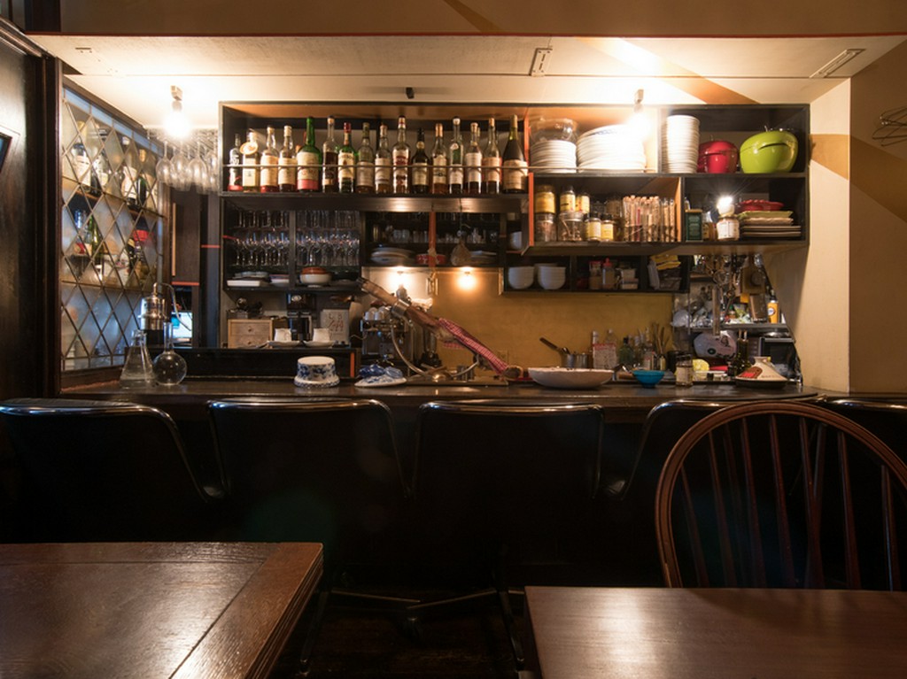 料金を先に決めて、大皿料理を堪能できます