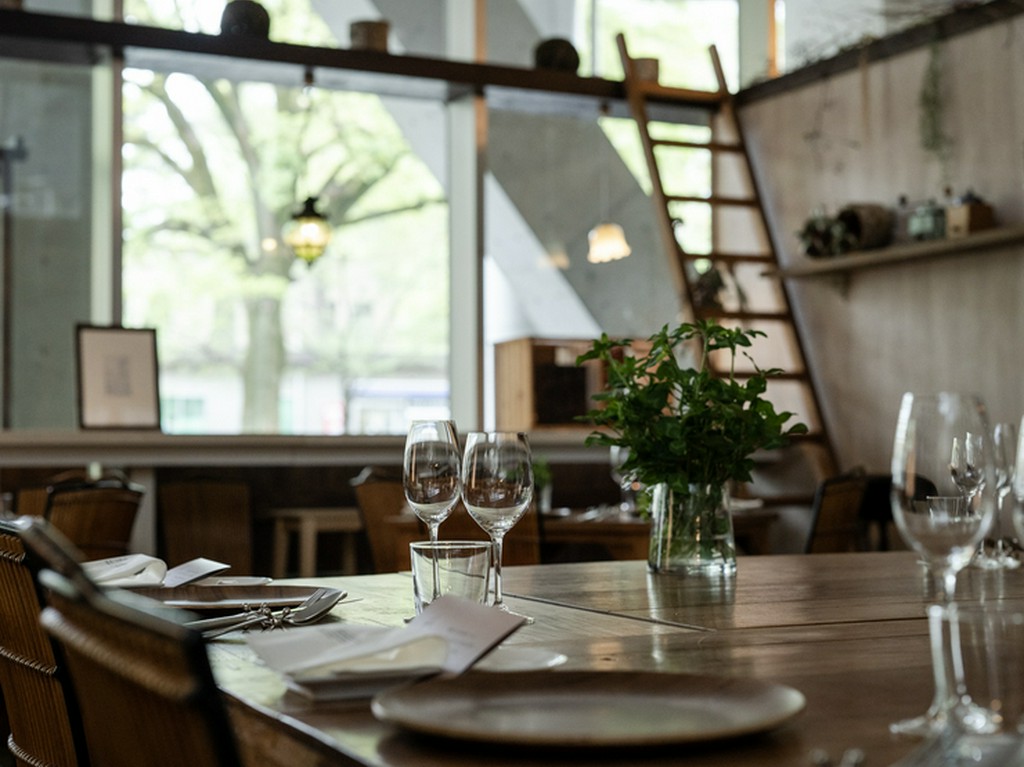 笑顔溢れる二人でいられる、オシャレなレストラン