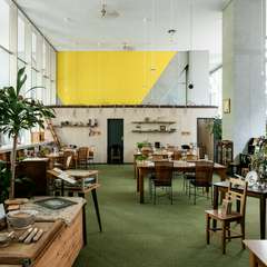 大人たちがゆっくり過ごすことができる、居心地の良い空間