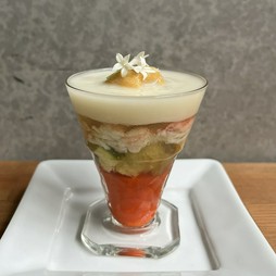 ディナー&bull;ランチにて提供、
アーペ おすすめコース