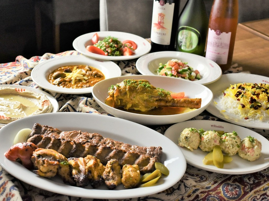 エキゾチックなムード満点、旅気分のデートをどうぞ