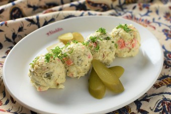 オリビアサラダ（イラン風ポテトサラダ）