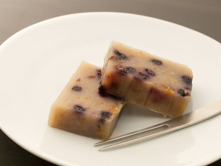 辛口で華やかな味わいの日本酒と好相性『スパイスの白羊羹』