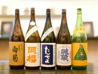 和菓子とのマリアージュを緻密に考え、日本酒を提案しています