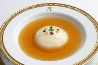 アピシウスのスペシャリテを十分に堪能して頂けるコースです。