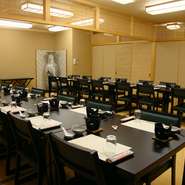 最大で椅子席５０名様までご利用して頂けます。