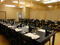 最大で椅子席５０名様までご利用して頂けます。