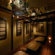 最高1部屋26名様個室からすべての壁を取っ払い、60名様の宴会まで対応可能です。　