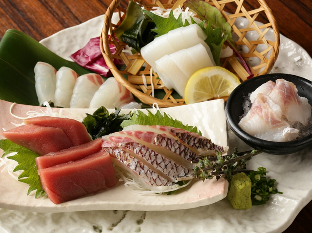 旬を味わう『日替わりお刺身盛り合わせ　5点盛り』