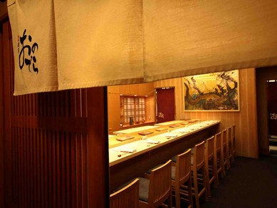 しっとりと大人の雰囲気で。ふたりで過ごす特別な時間