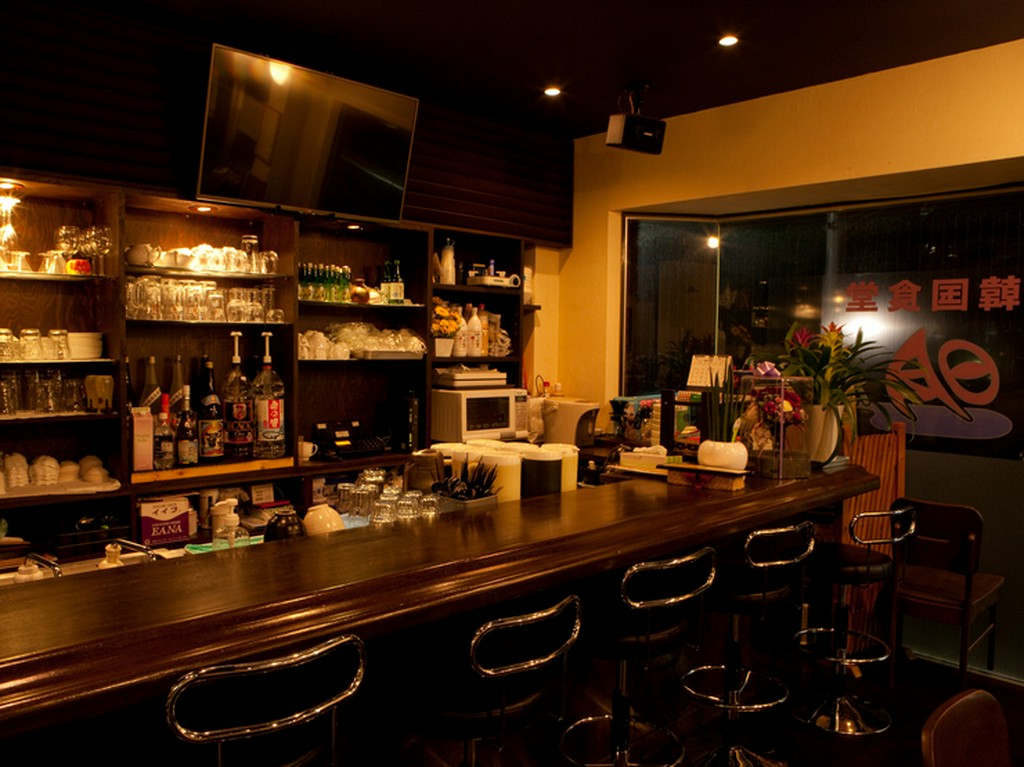 カウンター席があり、一人でも気軽に行けるお店です