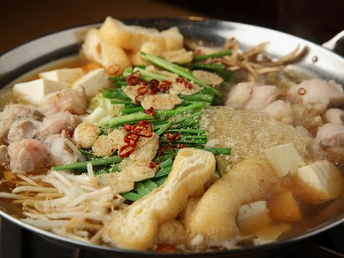 ぷりぷりの食感。本場九州の味わいを活かした『博多もつ鍋』