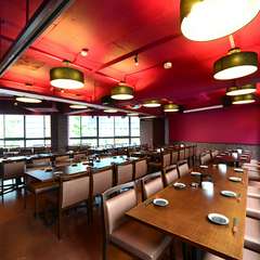 広々とした店内