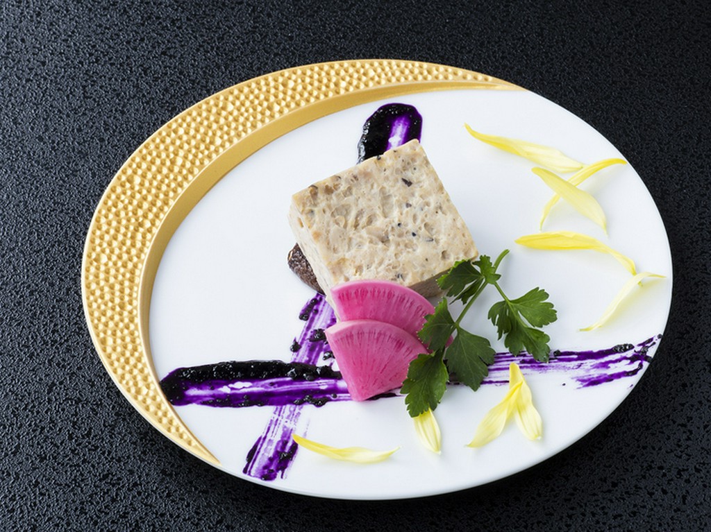 新しい年の始まりはちょっぴり贅沢なグルメとお酒でお祝い