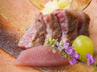 香りと口溶けで勝負『信州プレミアム牛のサーロインステーキ』