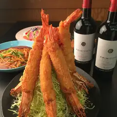 名古屋めしが勢ぞろい！
大海老フライは超ＢＩＧでインスタ栄え間違いなし！
ミニひつまぶしもついてます！