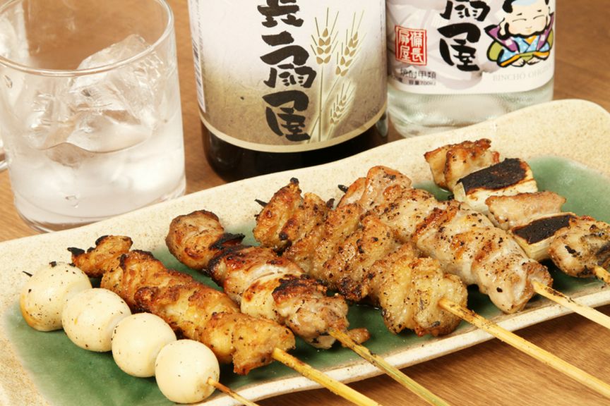 食材の旨みを引き立てながら備長炭で焼き上げた『焼鳥』を堪能