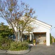 毎年の誕生日や結婚記念日、月に一度の家族の食事に。お子様連れでも、ゆったりと家族の時間を過ごせます。