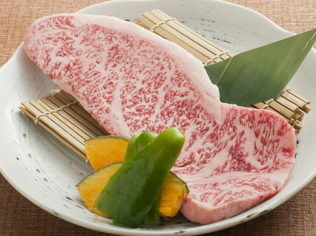 牛肉の王様　脂がのった『黒毛和牛サーロインステーキ』