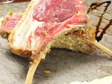 仔羊の香草パン粉焼き