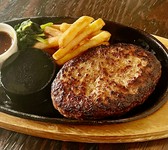 黄金比の自家製手ごねハンバーグステーキ。（ランチもあります）