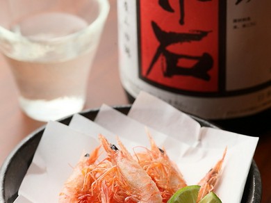 明石の地酒とその日に獲れた地元の魚を堪能できる