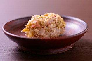 【鮨まつもと】で必ず食べてほしい　『毛ガニみそ和え』