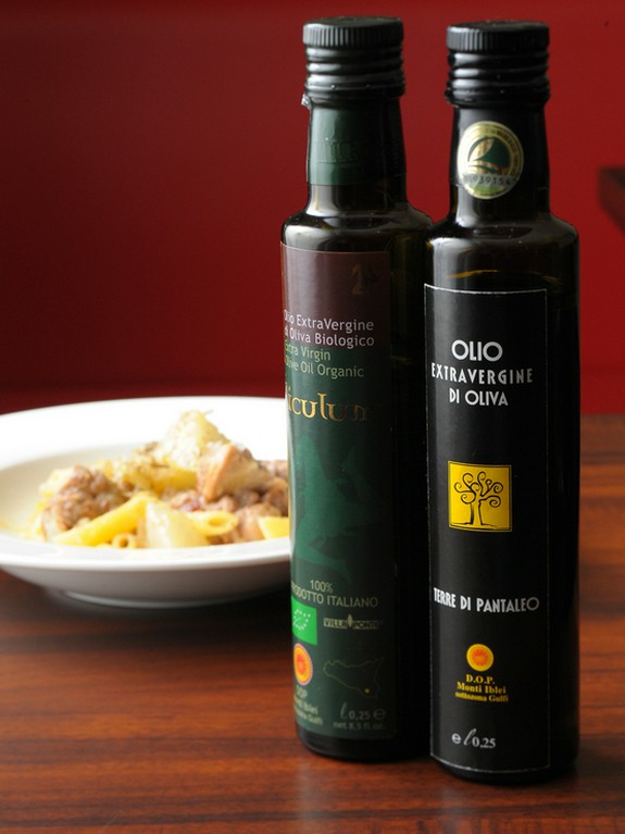 お店で使用しているオリーブオイル