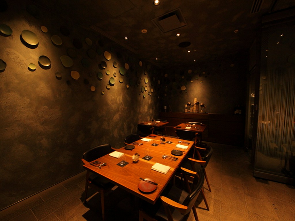 「美味しさだけではなく楽しさも」　シェフの強いこだわりです