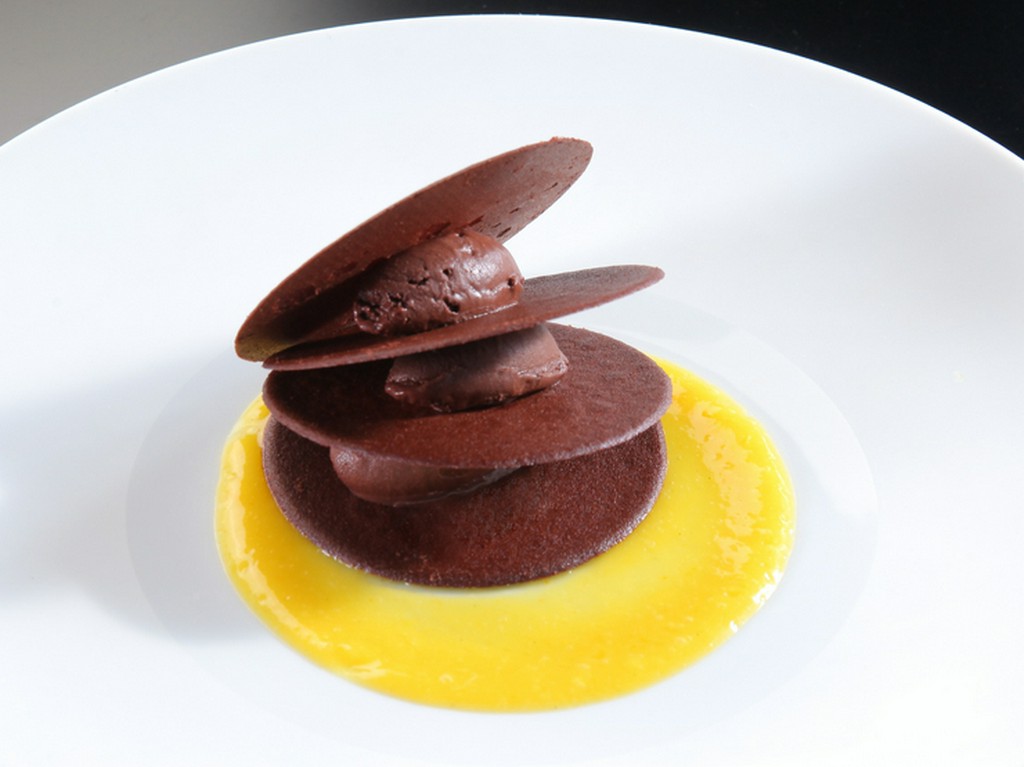 デザート　砂漠のバラ