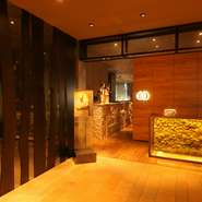 日々、お客様から頂戴するコメントを拝見したり、レストランでのお客様の反応に耳を傾けたりすることで、常に半歩先を行く料理やサービスを提供できるよう、心がけています。