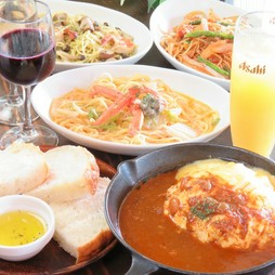 店内フードメニュー４０品が食べ放題（オーダー制）＆飲み放題付きでこの価格！っ山盛り唐揚げ付きで最高！