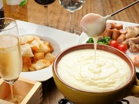 ＜パン食べ放題付き！＞でお昼間にリッチにランチタイムを！！