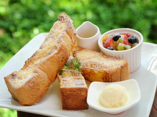 外はカリッと、中はふんわり『フラッティーフレンチトースト』