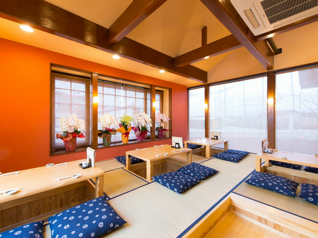 各種宴会に！　ゆったり寛げるお座敷席で宴を満喫