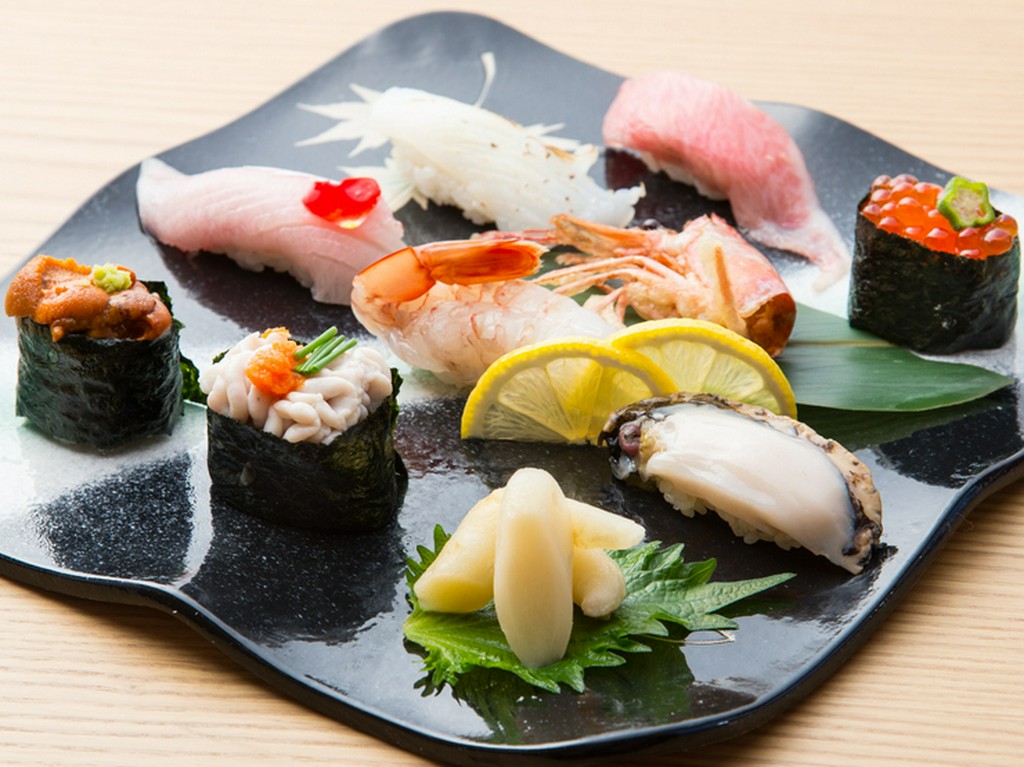 季節に応じたとっておきのネタを使った『特上にぎり』