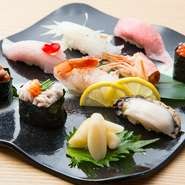 その時期に合わせて内容が変わります。とっておきの美味しいネタを厳選して使用。