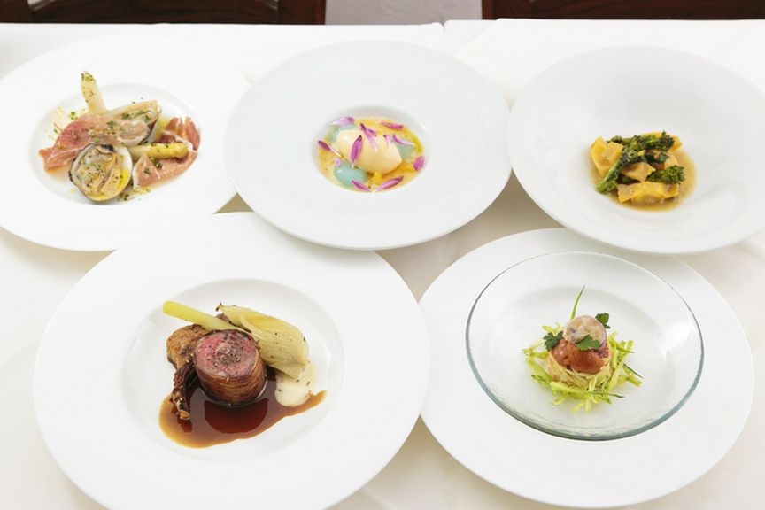 イタリアのワインのみ北から南まで豊富な品ぞろえ