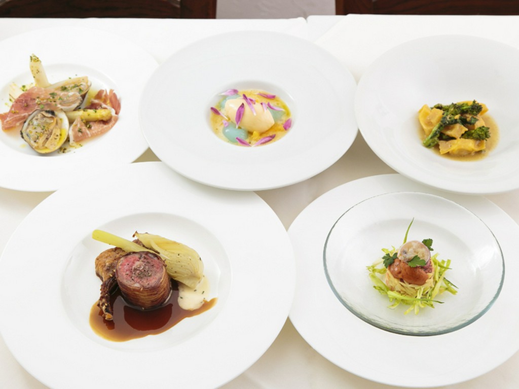 イタリアのワインのみ北から南まで豊富な品ぞろえ