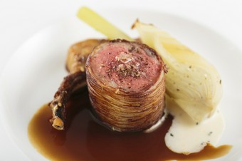 『仔羊背肉のロースト』