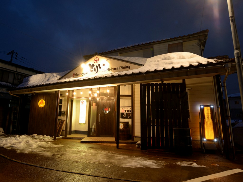 広々駐車場も完備、家族みんなで楽しめる居酒屋