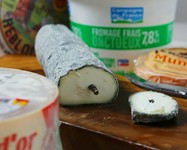 シェフが厳選したチーズの中から２種類を・・