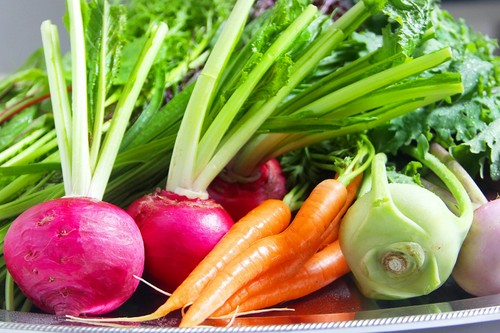 色とりどりの野菜が、料理の主役にも引き立て役にも変化