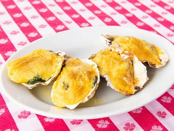 人気メニュー！『オイスターロックフェラー』