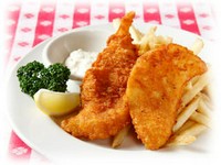 白身魚にサクッとした衣をまとわせた人気の一品。
たっぷりのフレンチフライと共におつまみとしてもお勧めです。
モルトビネガーを軽くふりかけていただくのがおススメです。