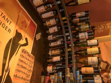 ワインに本気のお店です！　お酒はワインとビールのみ